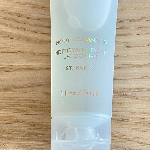 OUAI body cleanser 30ml  OUAI scalp and body scrub 30g  St. Barts mini new skin - Picture 3 of 8